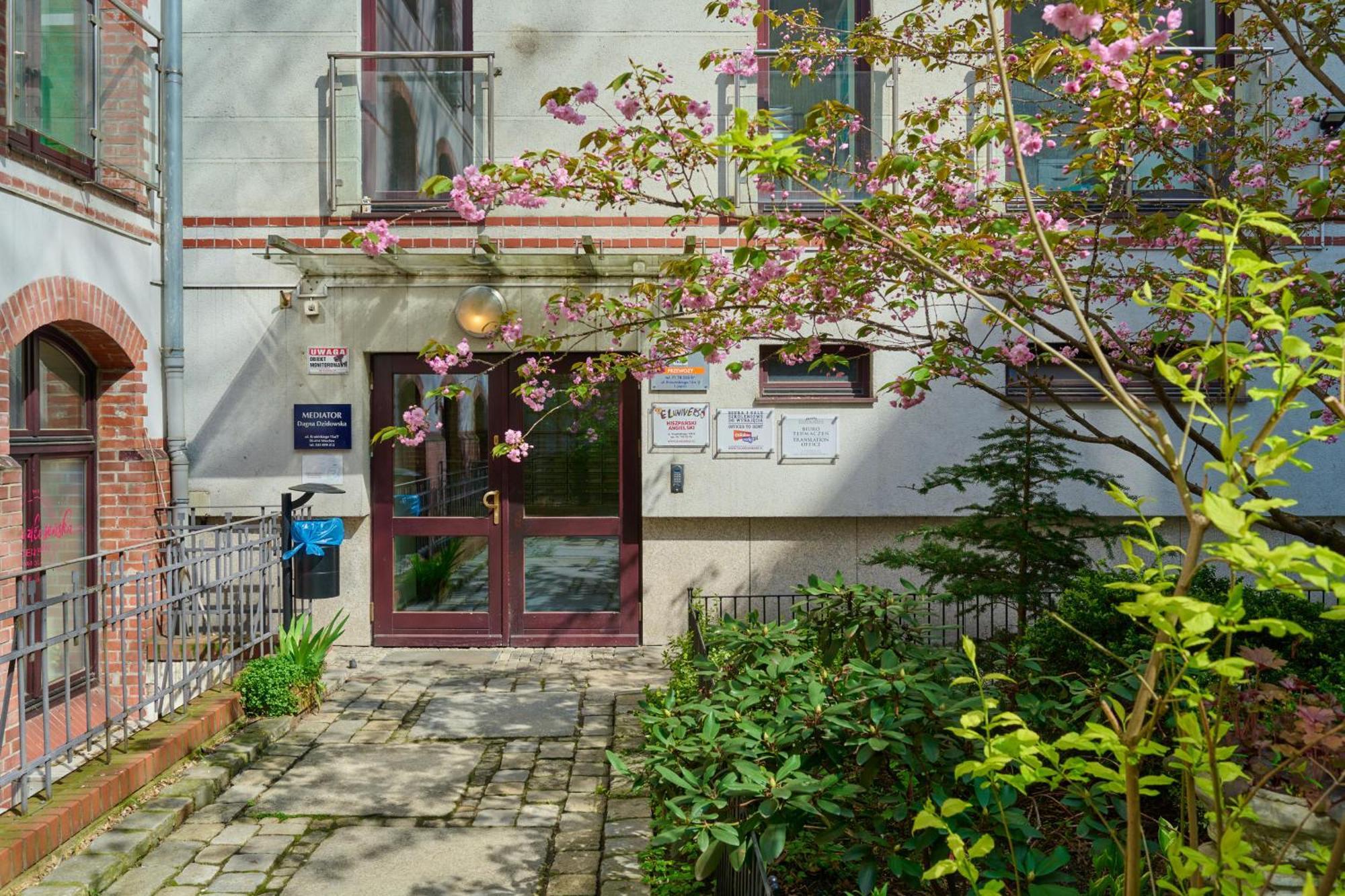 Apartament Szept Galeria Dominikanska By Noclegi Renters Wrocław Extérieur photo